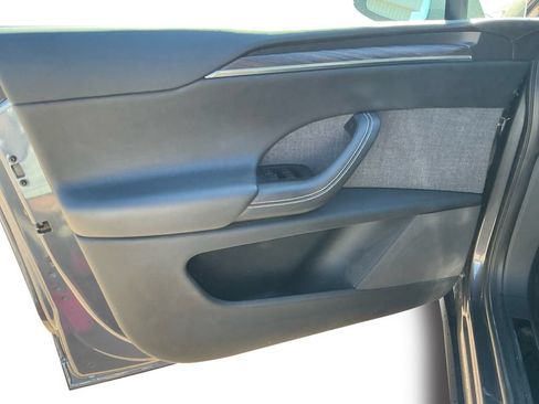 Used 2022 Tesla Model X AWD/4WD image 22