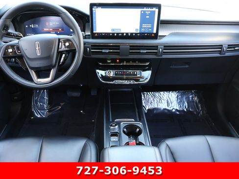 Used 2024 Lincoln Corsair FWD image 17
