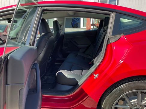 Used 2023 Tesla Model 3 Standard Range image 25