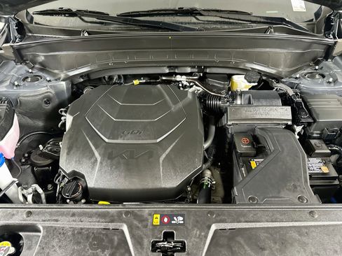 Used 2025 Kia Telluride S FWD image 36