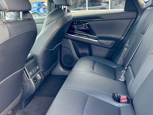 Used 2023 Toyota bZ4X AWD image 18