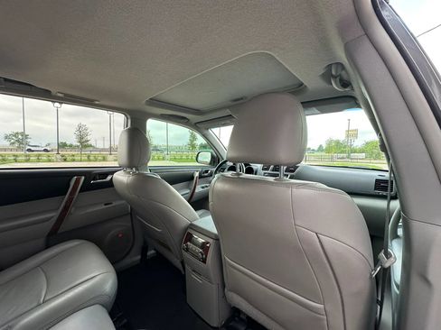 Used 2013 Toyota Highlander Limited AWD/4WD image 21