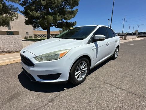Used 2017 Ford Focus SE FWD image 8