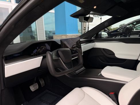 Used 2022 Tesla Model S Plaid AWD/4WD image 21