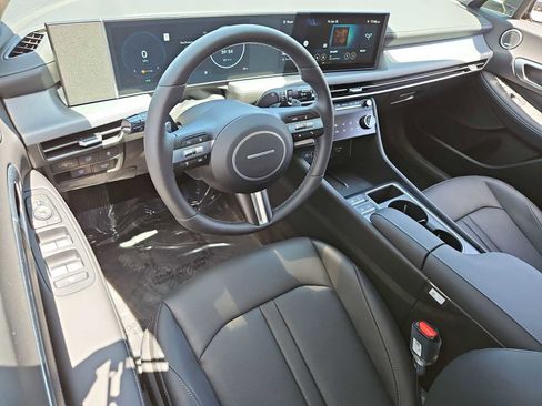 New 2025 Hyundai Sonata Limited image 10