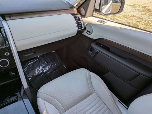 Used 2020 Land Rover Discovery HSE AWD/4WD image 20