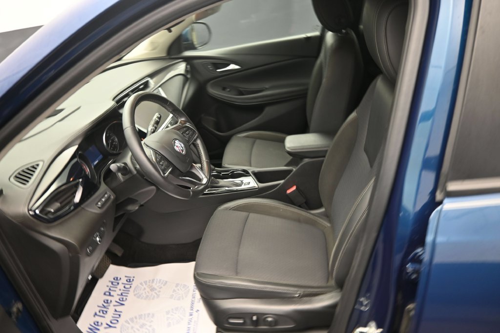 Used 2020 Buick Encore GX Select w/ Advanced Technology Package FWD image 11