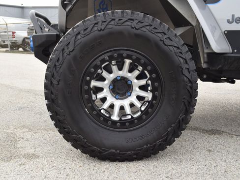 Used 2021 Jeep Wrangler Unlimited Rubicon 4xe image 25