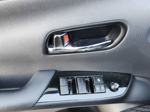 Used 2020 Toyota Prius Prime LE FWD image 9