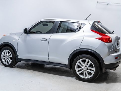 Used 2014 Nissan Juke S image 2