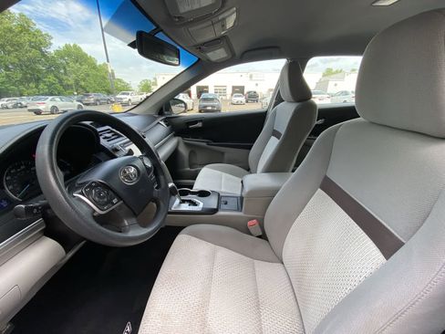 Used 2012 Toyota Camry LE FWD image 20