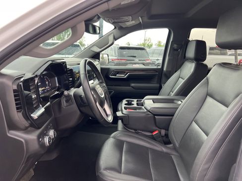 Used 2025 GMC Sierra 1500 SLT image 26