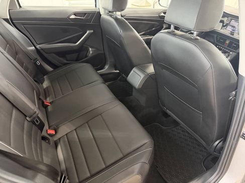 Used 2022 Volkswagen Jetta SE FWD image 23