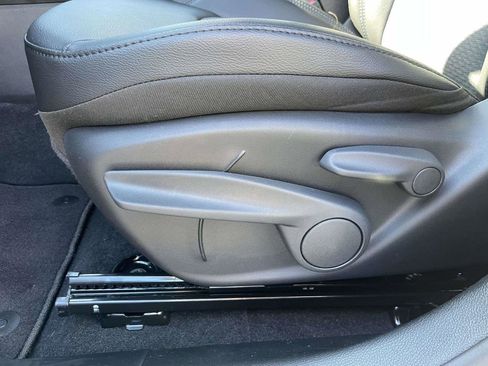 New 2026 Jeep Compass Latitude image 24