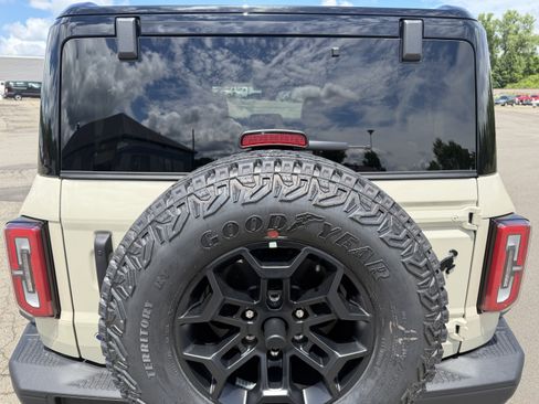 New 2026 Ford Bronco Badlands AWD/4WD image 6