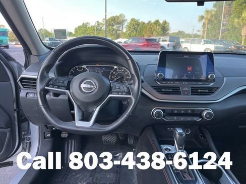 Used 2024 Nissan Altima 2.5 SR FWD image 16