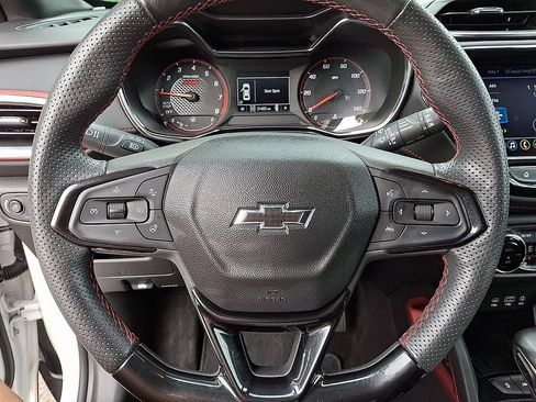 Used 2023 Chevrolet TrailBlazer RS w/ Convenience Package AWD/4WD image 23