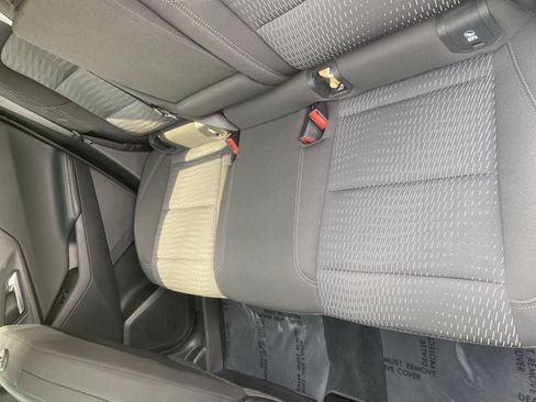 Used 2025 Chevrolet Equinox LT AWD/4WD image 11