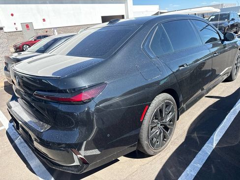 Used 2024 BMW i7 eDrive50 w/ M Sport Package RWD image 4