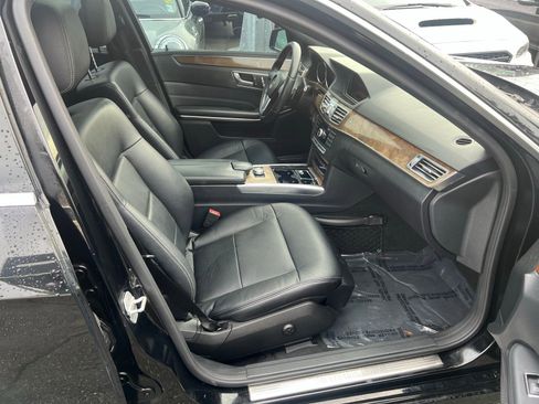 Used 2014 Mercedes-Benz E 350 Sedan image 34