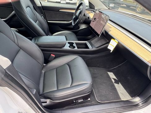 Used 2023 Tesla Model 3 Standard Range RWD image 17