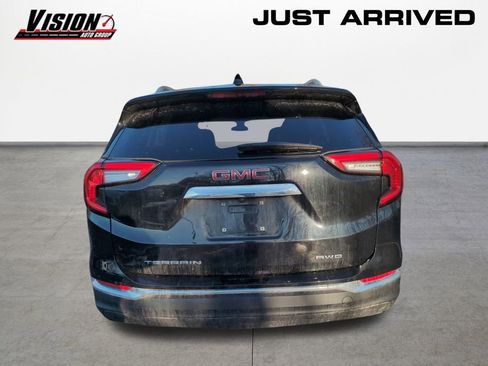 Used 2024 GMC Terrain SLT image 6