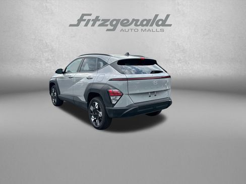 Used 2025 Hyundai Kona SEL AWD/4WD image 6