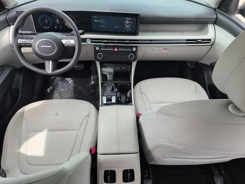 Used 2025 Hyundai Tucson SEL FWD image 25