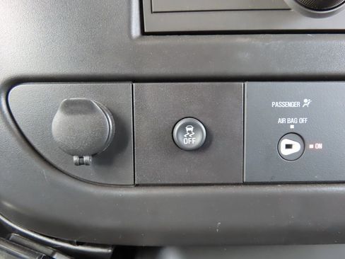 New 2026 Chevrolet Express 3500 w/ Power Convenience Package RWD image 9