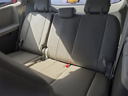 Used 2019 Toyota Sienna XLE image 10