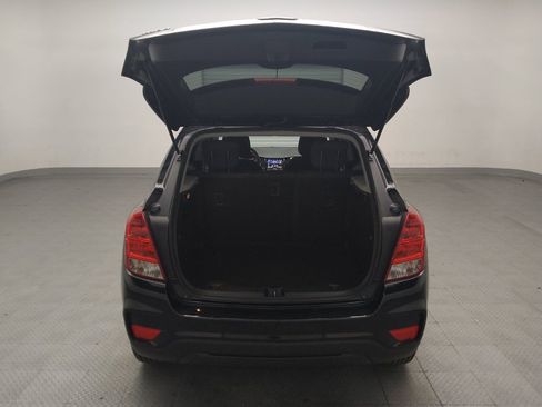 Used 2022 Chevrolet Trax LS w/ Tint and Cruise Package FWD image 29