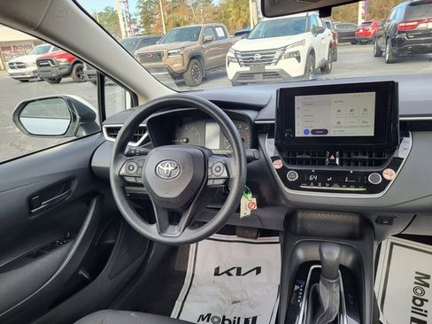 Used 2023 Toyota Corolla LE image 15