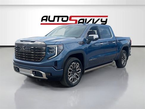 Used 2024 GMC Sierra 1500 Denali Ultimate image 3