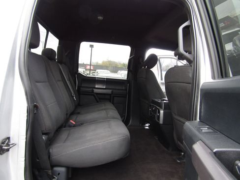 Used 2018 Ford F150 XLT w/ Equipment Group 302A Luxury image 11