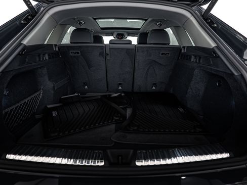 Certified 2025 Audi Q5 Premium w/ Convenience Package image 21