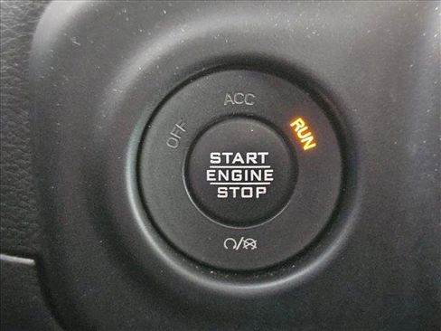 Used 2021 Jeep Gladiator Overland image 15