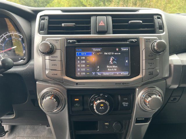 Used 2018 Toyota 4Runner SR5 Premium AWD/4WD image 20