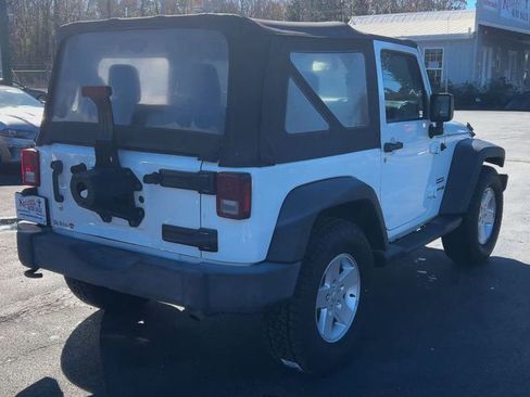 Used 2018 Jeep Wrangler Sport image 8