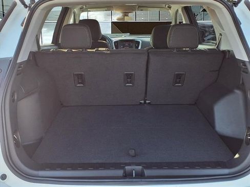 Used 2024 GMC Terrain SLE image 7