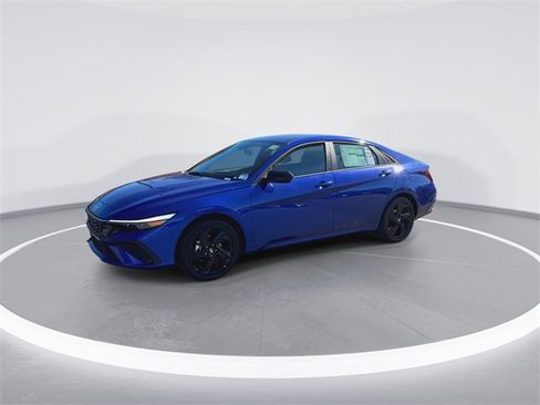 New 2026 Hyundai Elantra Sport image 4