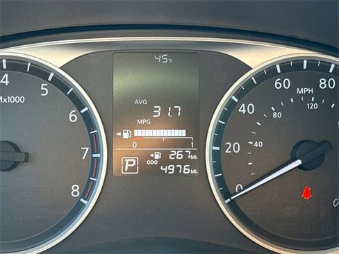 Used 2025 Nissan Kicks Play S image 10