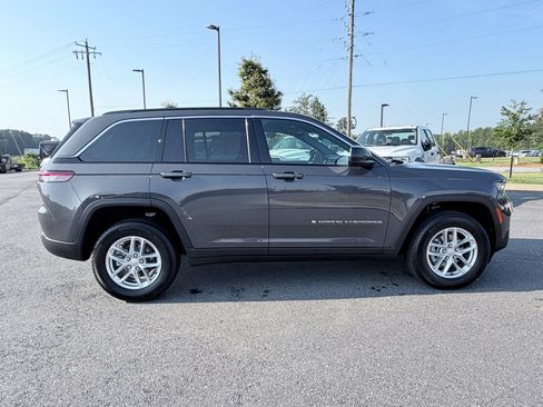 New 2026 Jeep Grand Cherokee Laredo RWD image 4