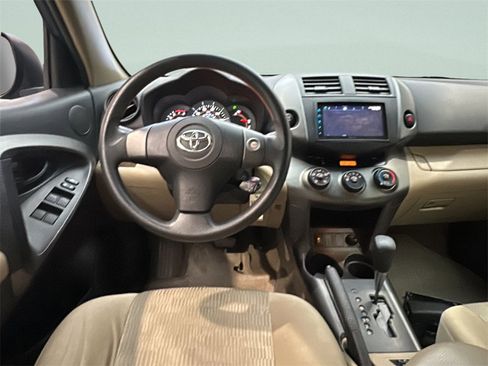 Used 2011 Toyota RAV4 4WD image 15