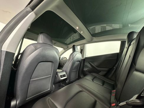 Used 2021 Tesla Model 3 Standard Range Plus RWD image 18