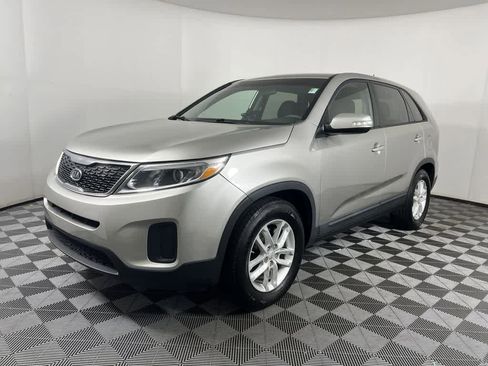 Used 2014 Kia Sorento LX image 15
