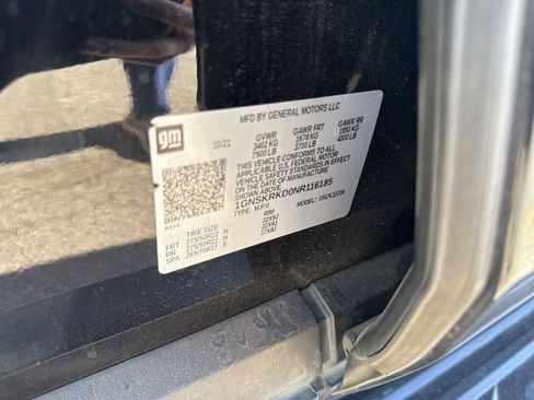 Used 2022 Chevrolet Tahoe RST w/ Luxury Package AWD/4WD image 15