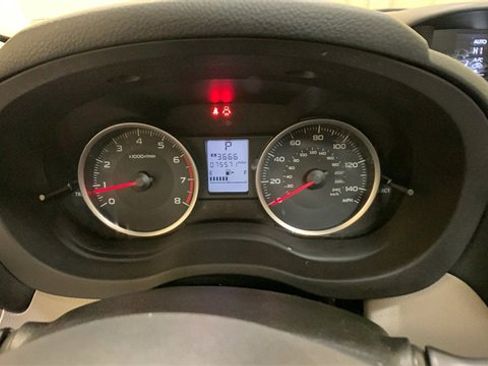 Used 2018 Subaru Forester 2.5i Premium w/ All-Weather Package image 32