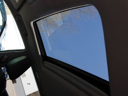 Used 2016 Toyota Highlander Limited AWD/4WD image 20