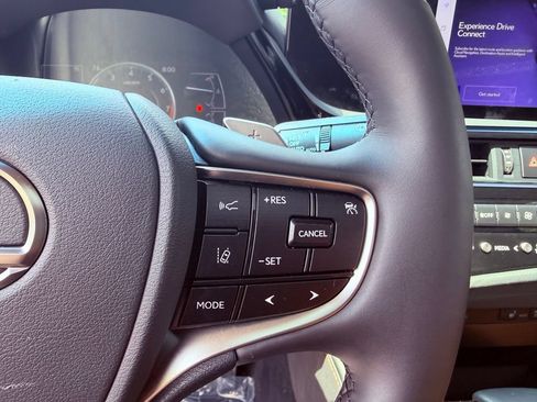 Certified 2024 Lexus ES 350 w/ Premium Package FWD image 19