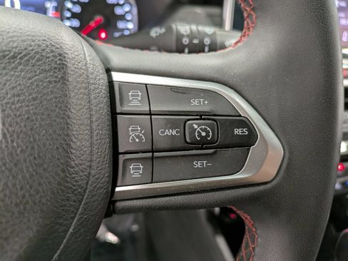 Used 2024 Jeep Compass Trailhawk AWD/4WD image 18